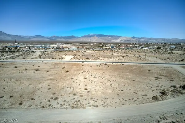 2140 E Jumping Fox Street, Pahrump, NV 89048
