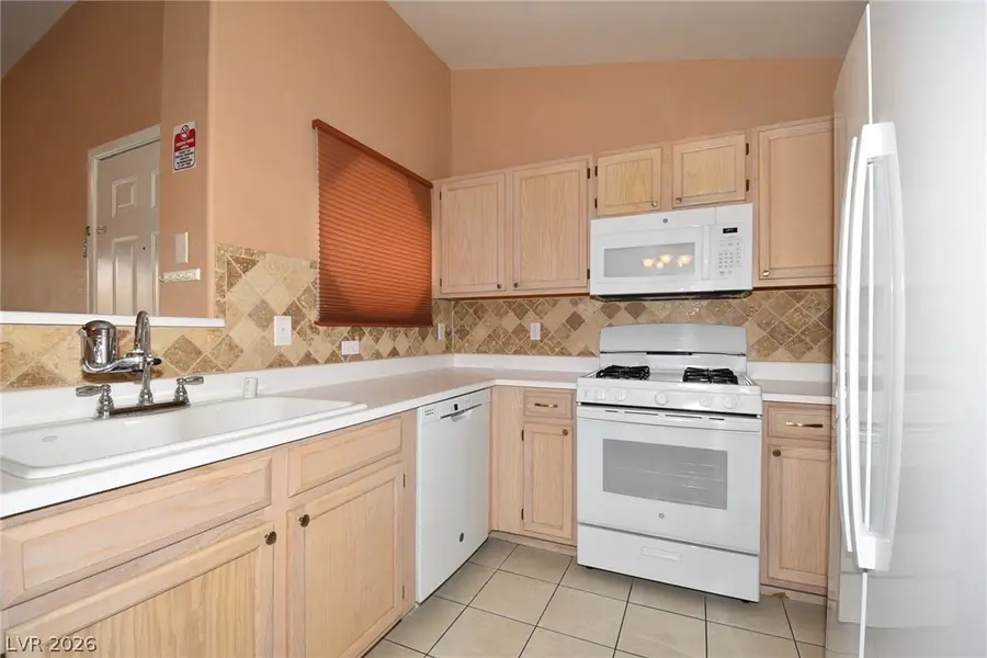 5415 W Harmon Avenue #2135, Las Vegas, NV 89103 - #3