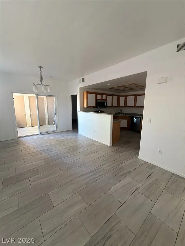 9470 Peace Way #101, Las Vegas, NV 89147 - #3