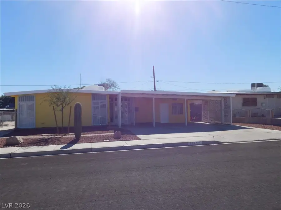 2737 E Taylor Avenue, North Las Vegas, NV 89030 - #3