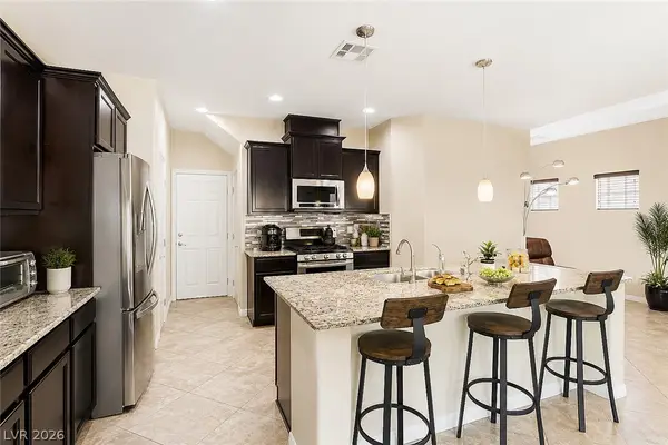 2815 Rough Green Street, Las Vegas, NV 89117