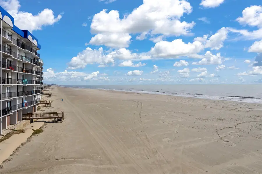 11949 Termini San Luis Pass Road #303, Galveston, TX 77554 - Image #3