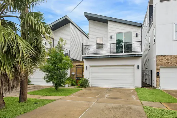 1609 Saint Charles Street #B, Houston, TX 77003
