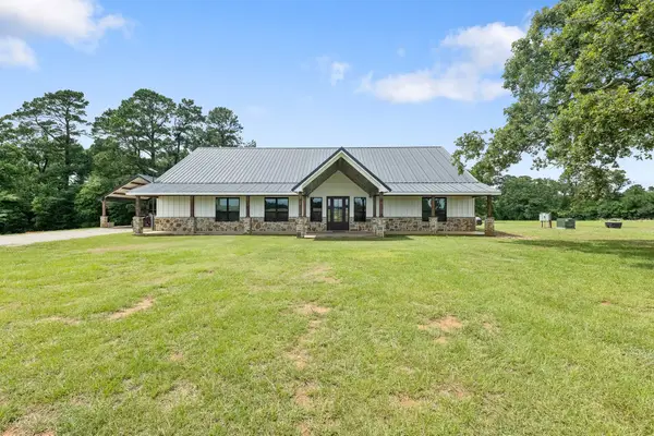 1406 State Highway 21 E, Crockett, TX 75835