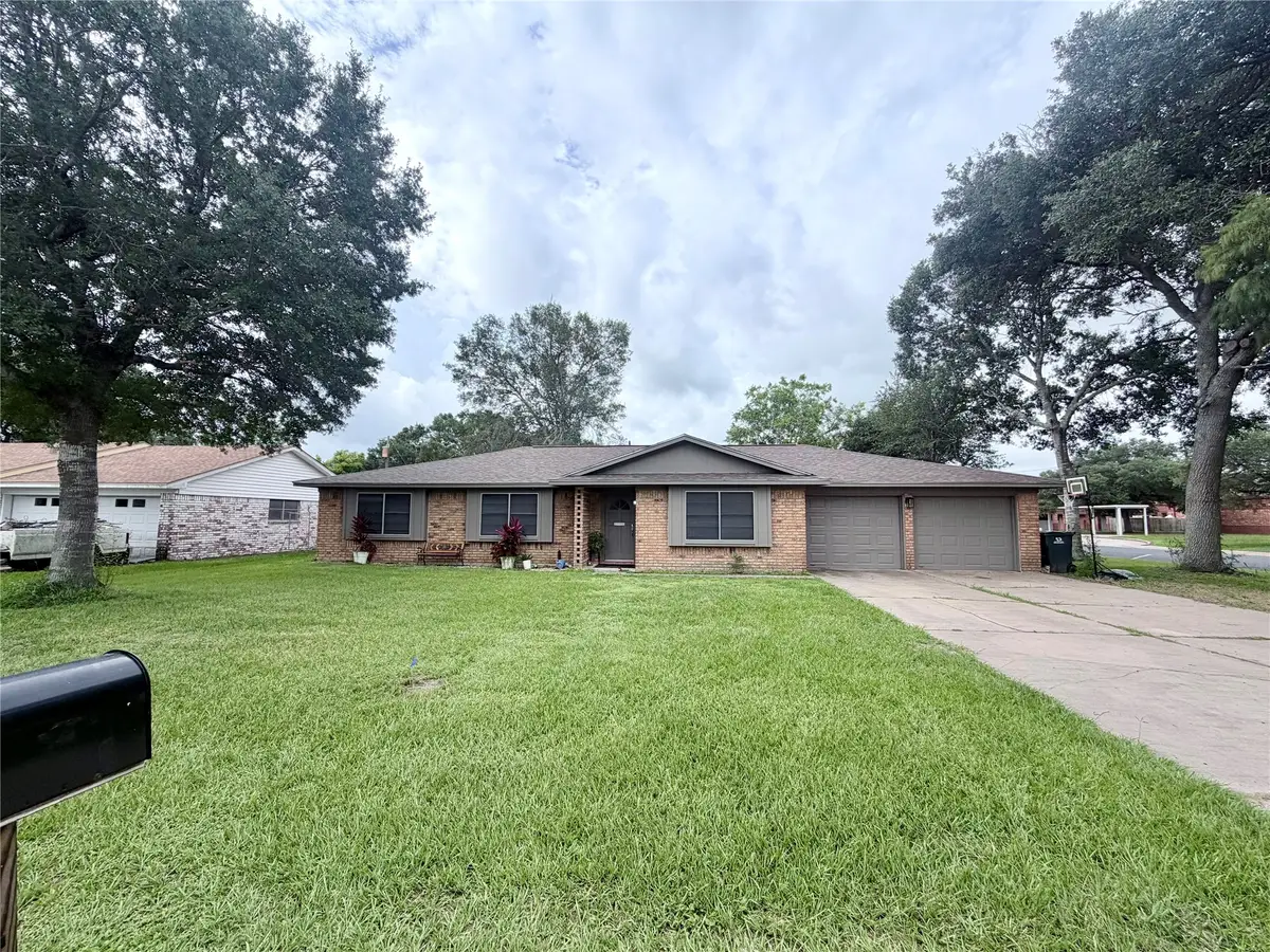 407 Ash Street, El Campo, TX 77437 - #1