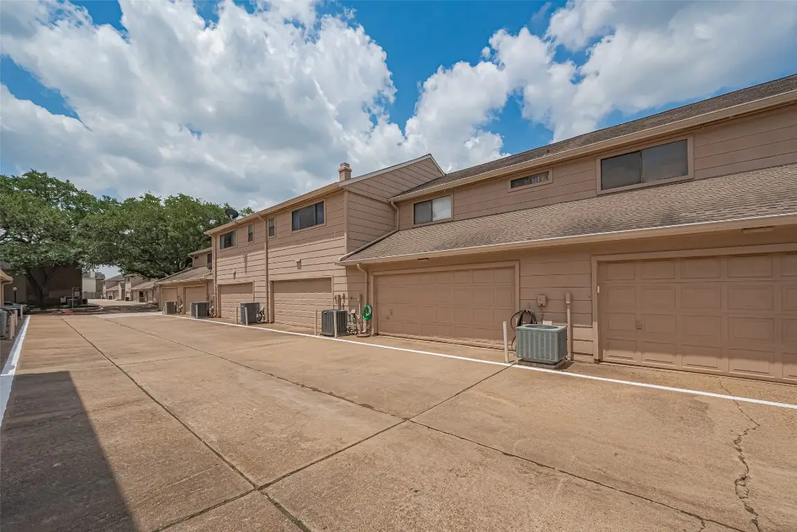 13798 Hollowgreen Drive #305, Houston, TX 77082 - #1