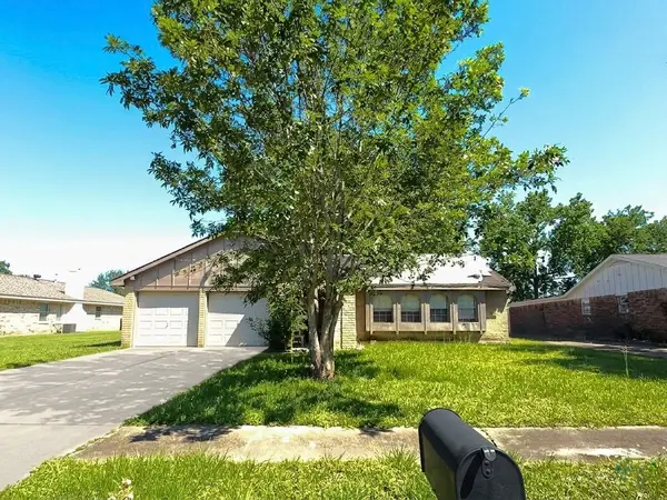 10407 Huntington Wood Drive, Houston, TX 77099