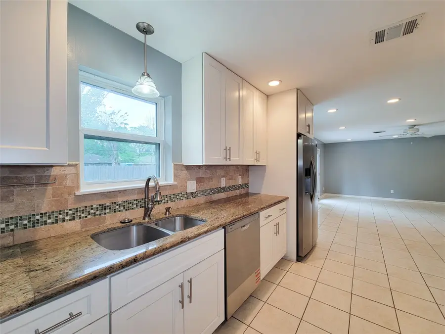 5846 Ettrick Drive, Houston, TX 77035 - #3