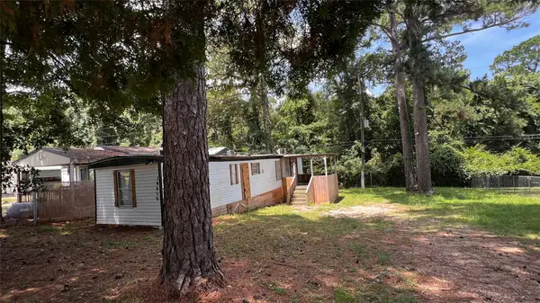 14419 W Lee Shore Drive, Willis, TX 77318