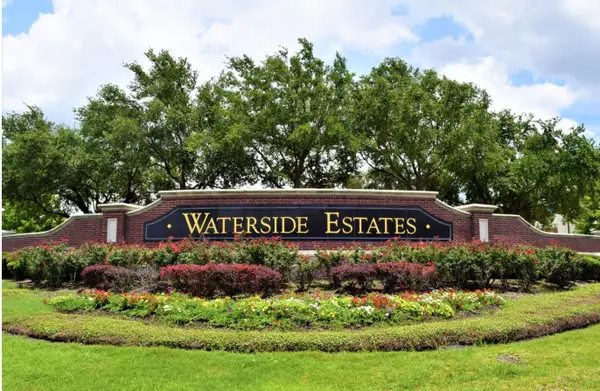 1919 Farmers Creek Drive, Richmond, TX 77406