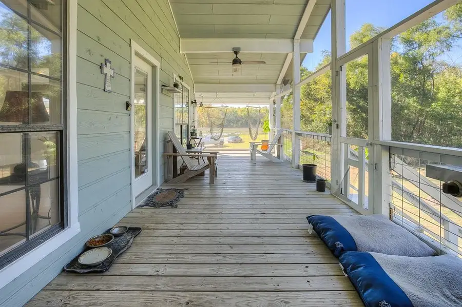 360 S Lakeside Drive, Huntsville, TX 77320 - Image #3