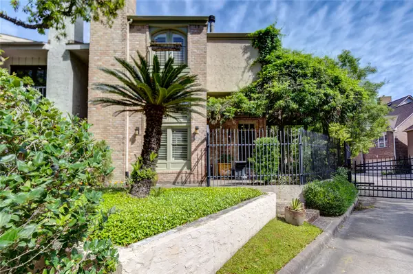 4700 Post Oak Timber Drive, Houston, TX 77056