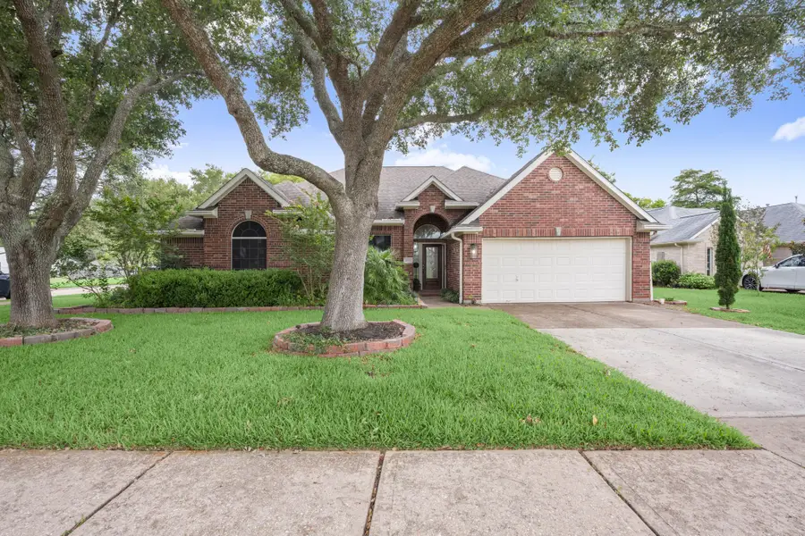 3903 Crystal Lake Circle S, Pearland, TX 77584 - #2