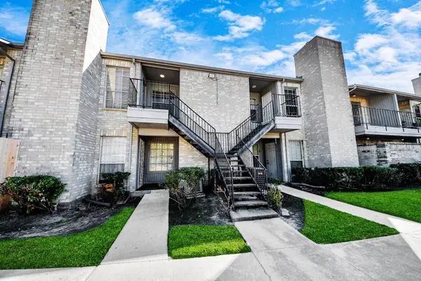 6500 Sands Point Drive #406, Houston, TX 77074