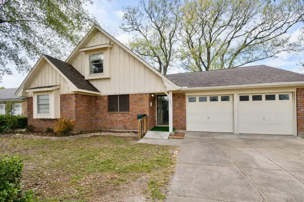 2502 Peach Lane, Pasadena, TX 77502