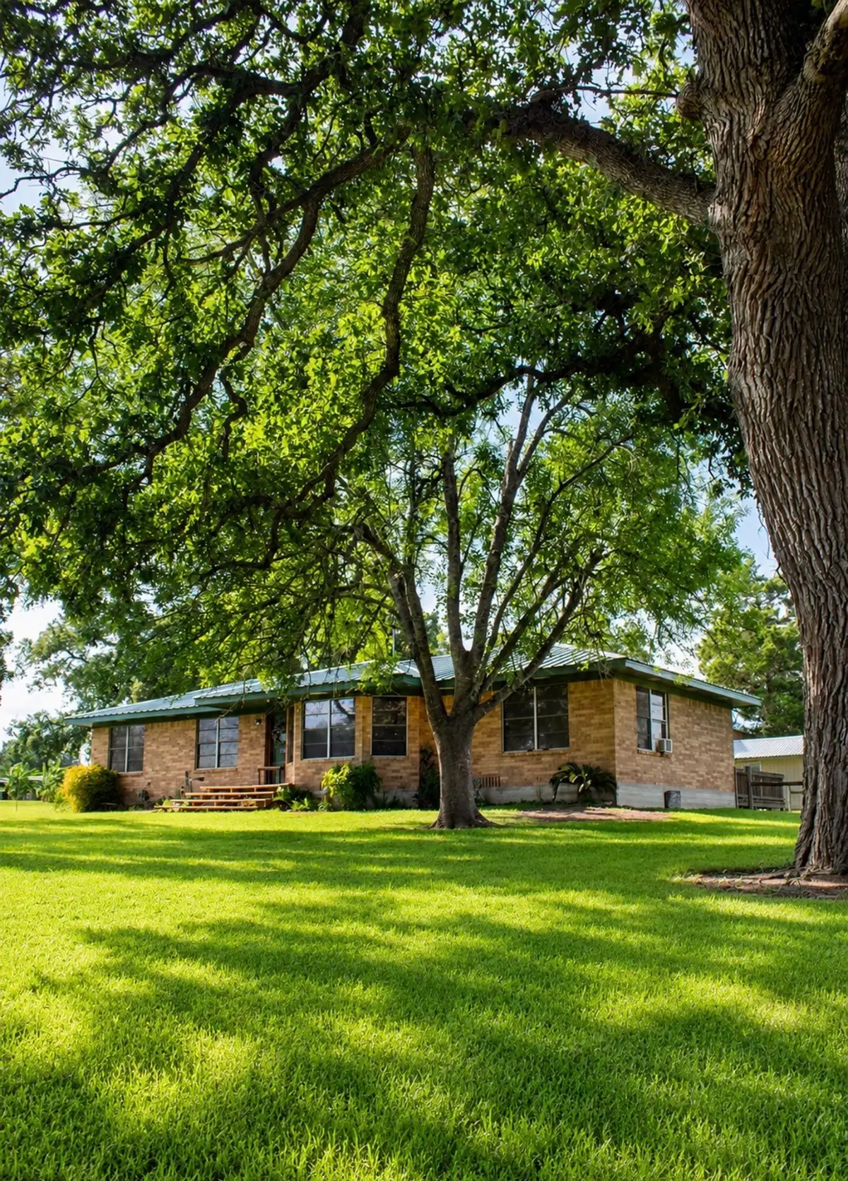 134 Private Road 1006, Hallettsville, TX 77964 - #1