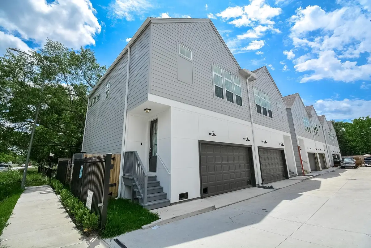 6017 Cypress Street, Houston, TX 77074 - Image #1