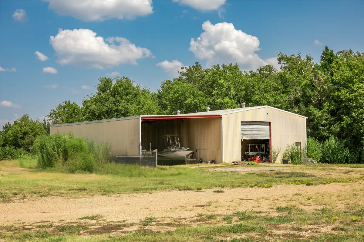 20 Red Tip Ln, Brenham, TX 77833 - Image #1