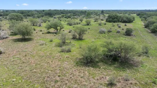 001 County Rd, Columbus, TX 78934