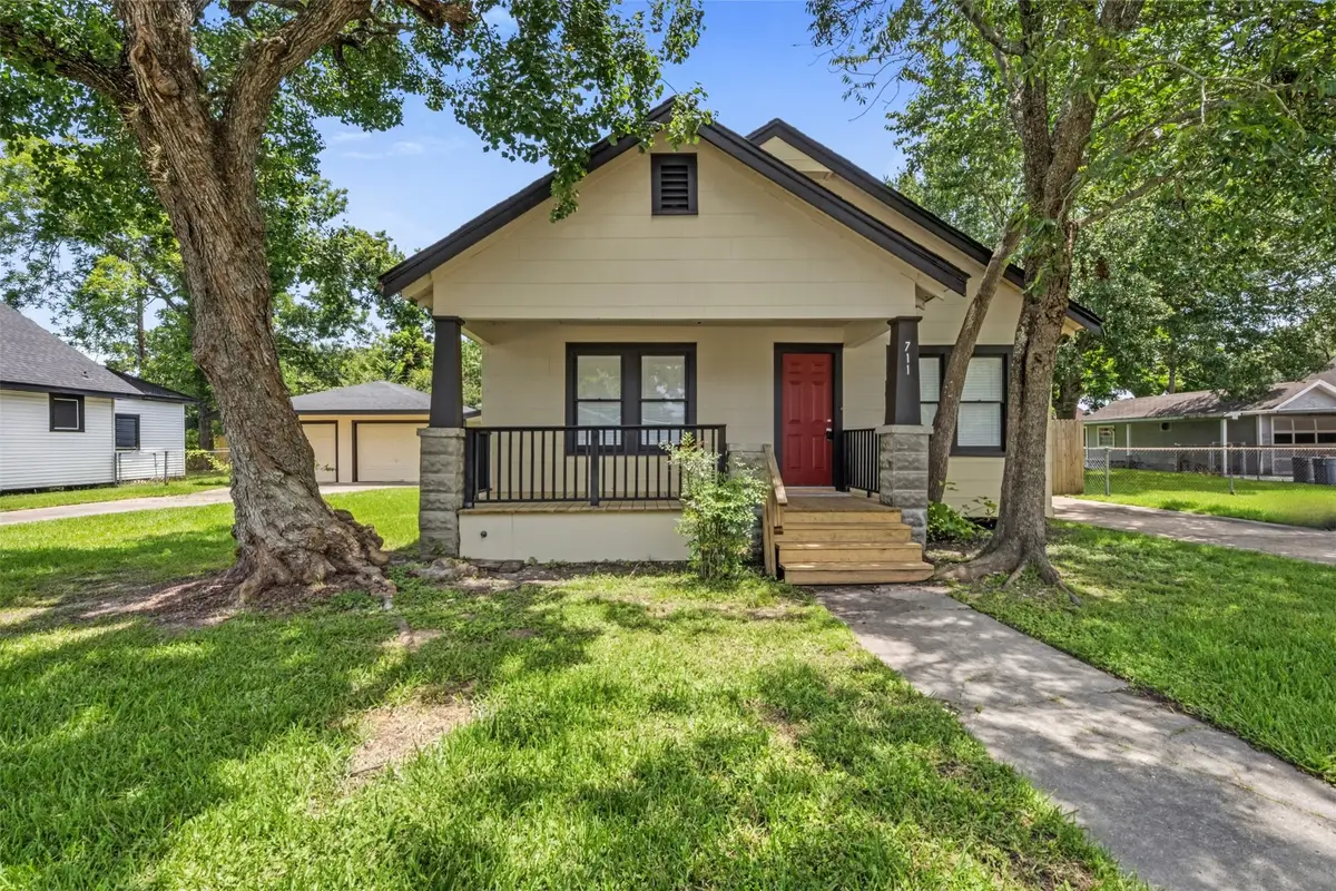 711 Bowie Street, Baytown, TX 77520 - #1