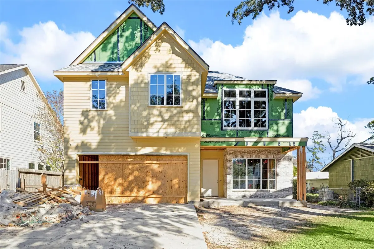 1050 W 42nd Street, Houston, TX 77018 - #1