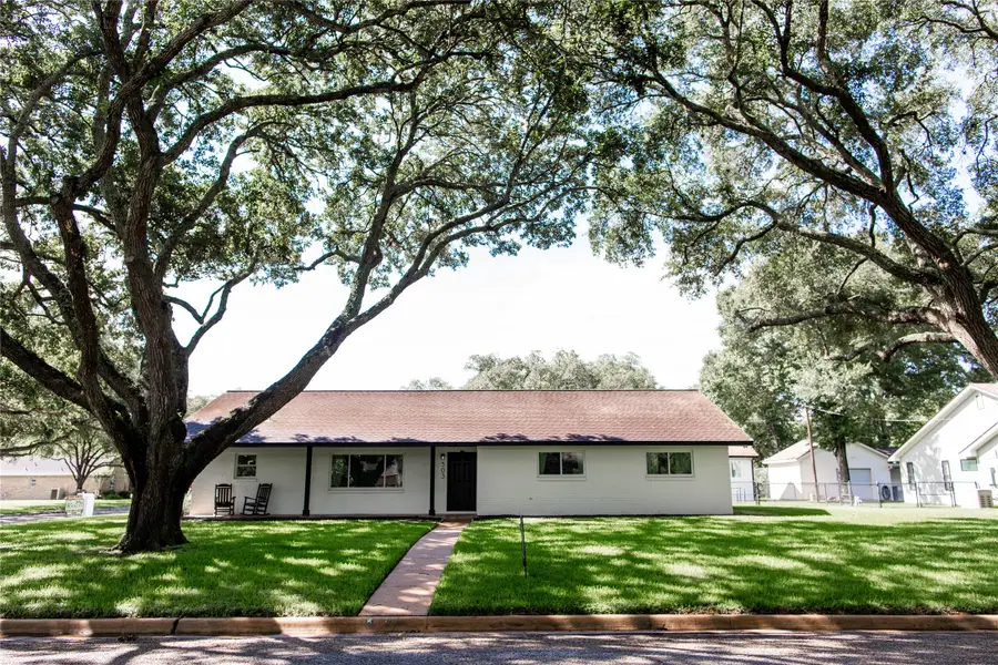 503 Maxine, East Bernard, TX 77435 - #2