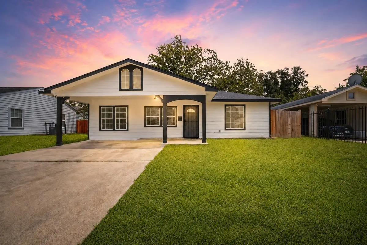6905 Kassarine Pass, Houston, TX 77033 - #1