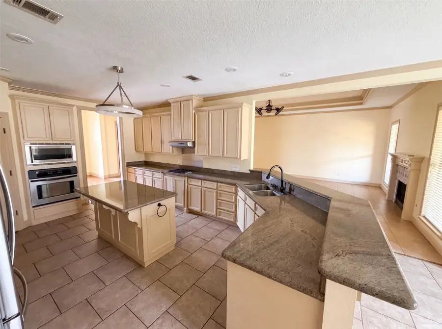 7945 Laurelwood Street, Beaumont, TX 77707 - #2