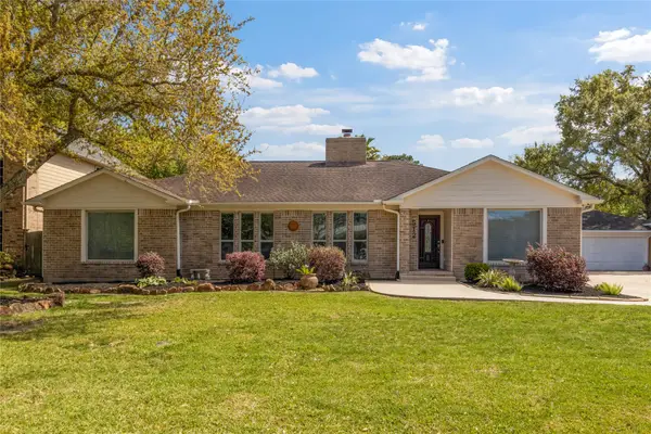 512 Chalmette Street, League City, TX 77573