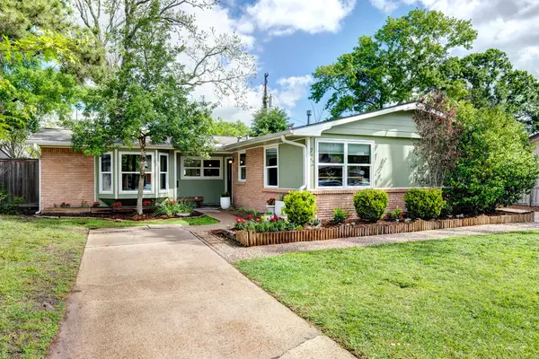 722 Azaleadell Drive, Houston, TX 77018