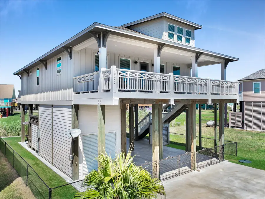 1977 Royalville Court, Crystal Beach, TX 77650 - #3