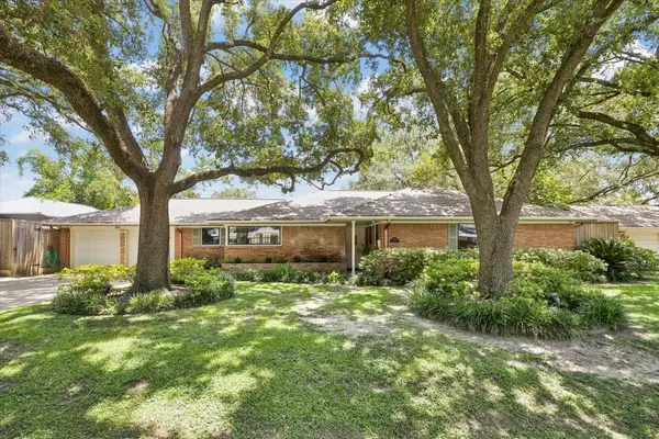 1702 Cranway Drive, Houston, TX 77055