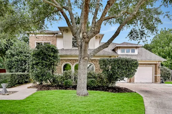 5805 Lawrence Court, Pearland, TX 77584