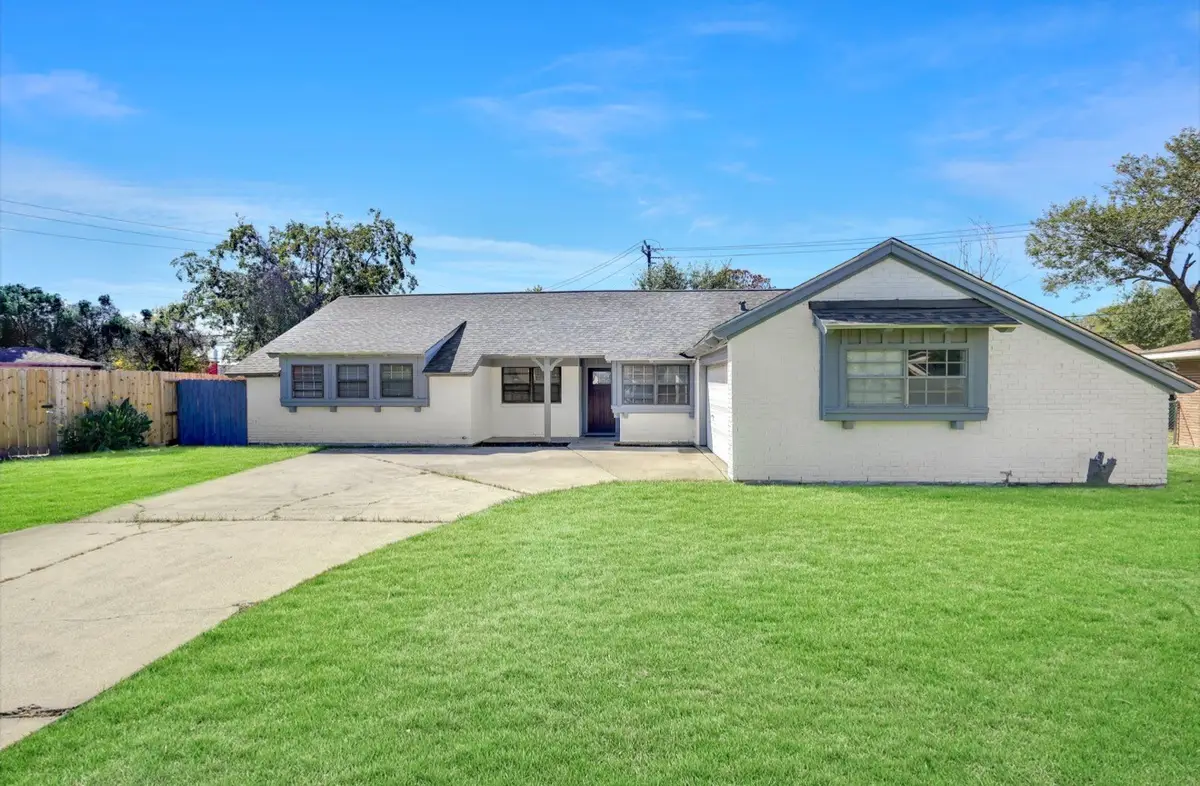 4507 Sage Circle, Baytown, TX 77521 - #1
