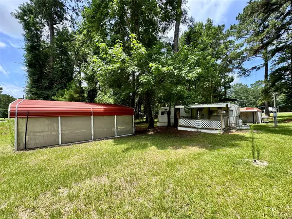 285 Pine Trail, Trinity, TX 75862
