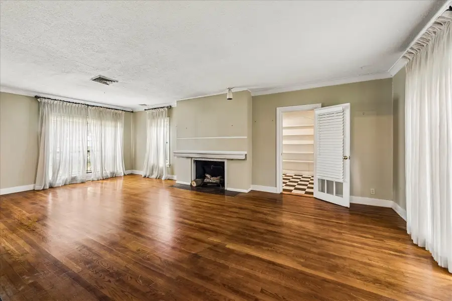 3218 Shenandoah Street, Houston, TX 77021 - #2