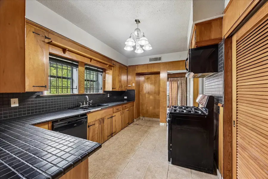 3218 Shenandoah Street, Houston, TX 77021 - #3
