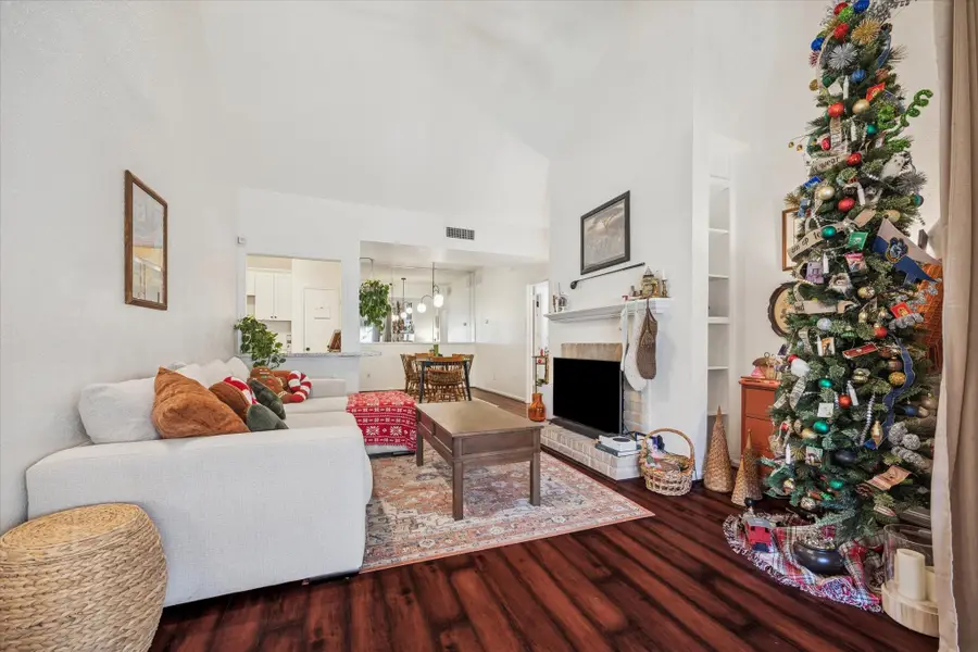 2100 Tanglewilde Street #318, Houston, TX 77063 - Image #2
