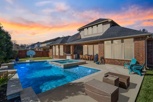 55 Adrianna Path Drive, Missouri City, TX 77459