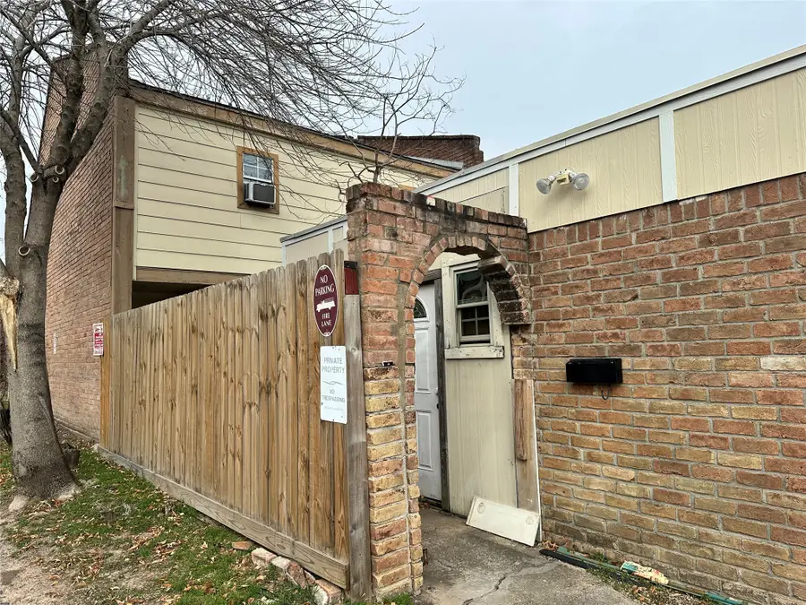 5327 Lost Forest Drive #5327, Houston, TX 77092 - #2