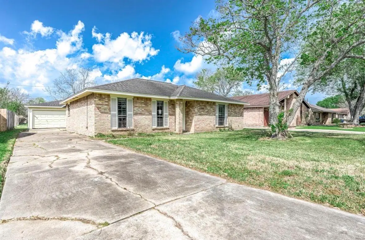 1310 Northbrook Drive, Angleton, TX 77515 - #1