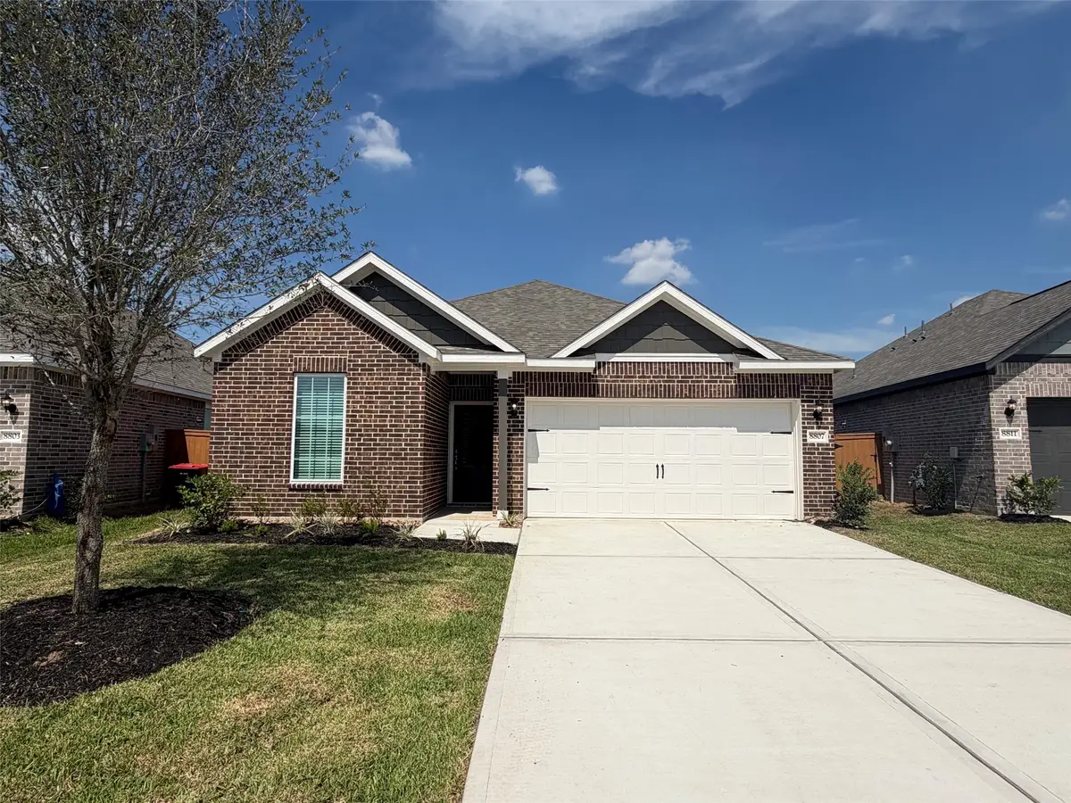 8807 New Jade Drive, Iowa Colony, TX 77583 - #1
