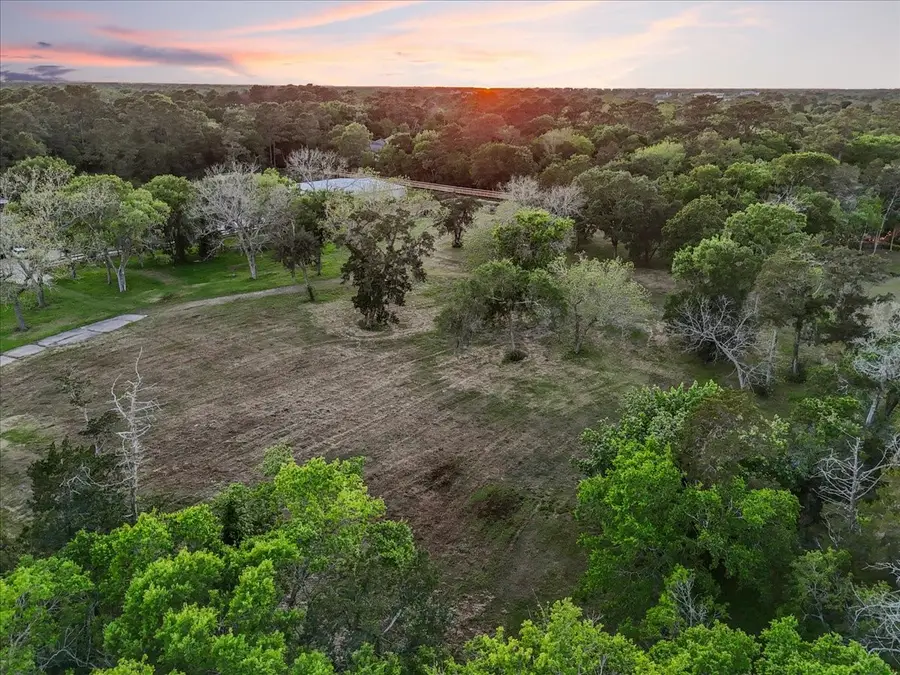 302 Whispering Pines Avenue, Friendswood, TX 77546 - #2