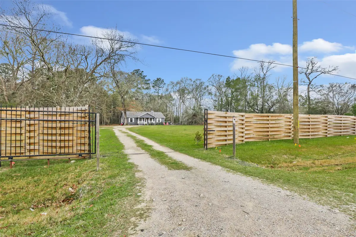 9660 Fostoria Road, Cleveland, TX 77328 - Image #1