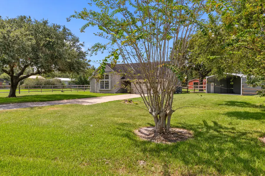3855 County Road 960, Alvin, TX 77511 - #3