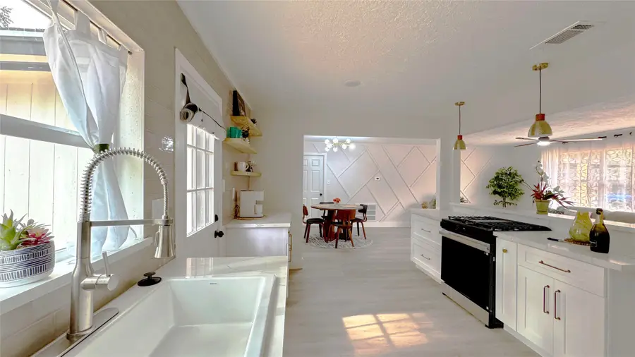 3221 Durhill Street, Houston, TX 77025 - #3