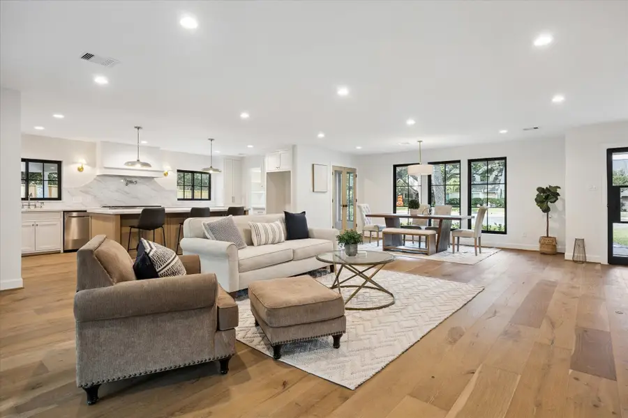 12231 Kimberley Lane, Houston, TX 77024 - Image #3