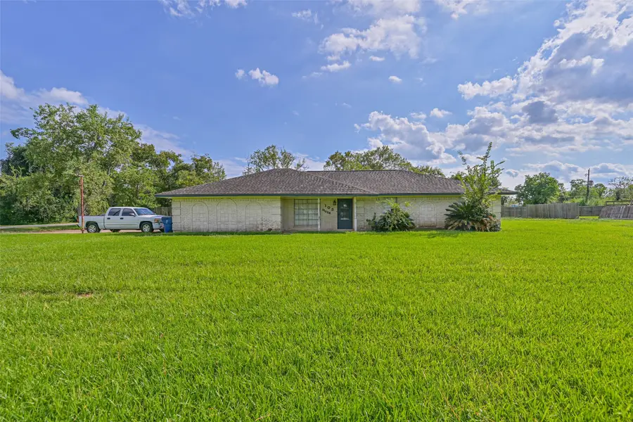 103 Deaton Street, Freeport, TX 77541 - Image #2