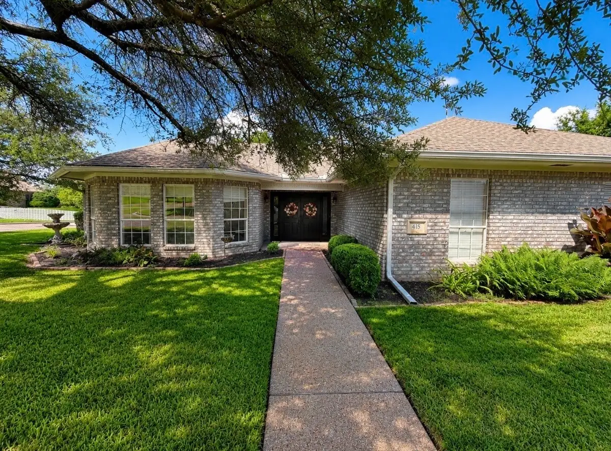 415 Oak Crest, Clifton, TX 76634 - #1