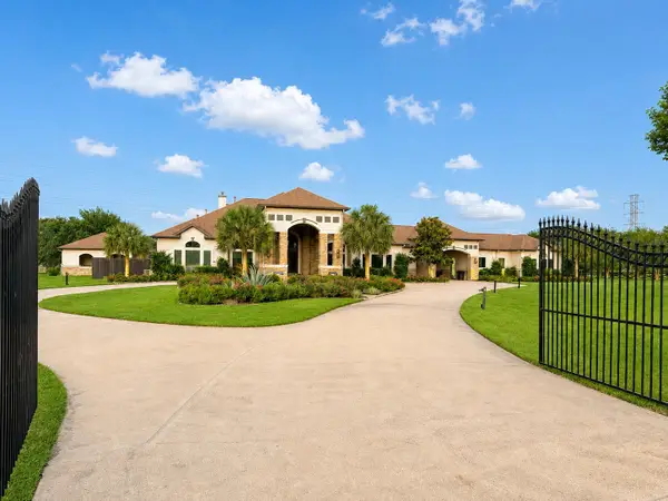 6810 Anthonia Lane, Richmond, TX 77406